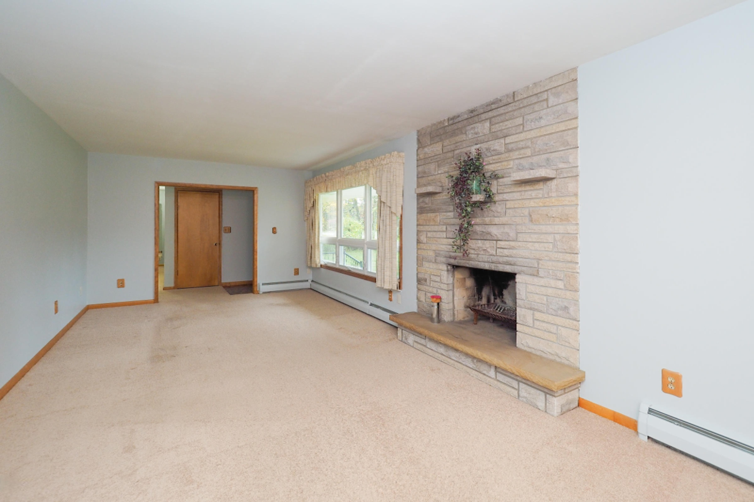 12290 Perry Road Battle Creek, MI 49015 - Photo 4 of 44 12290 Perry Rd-104