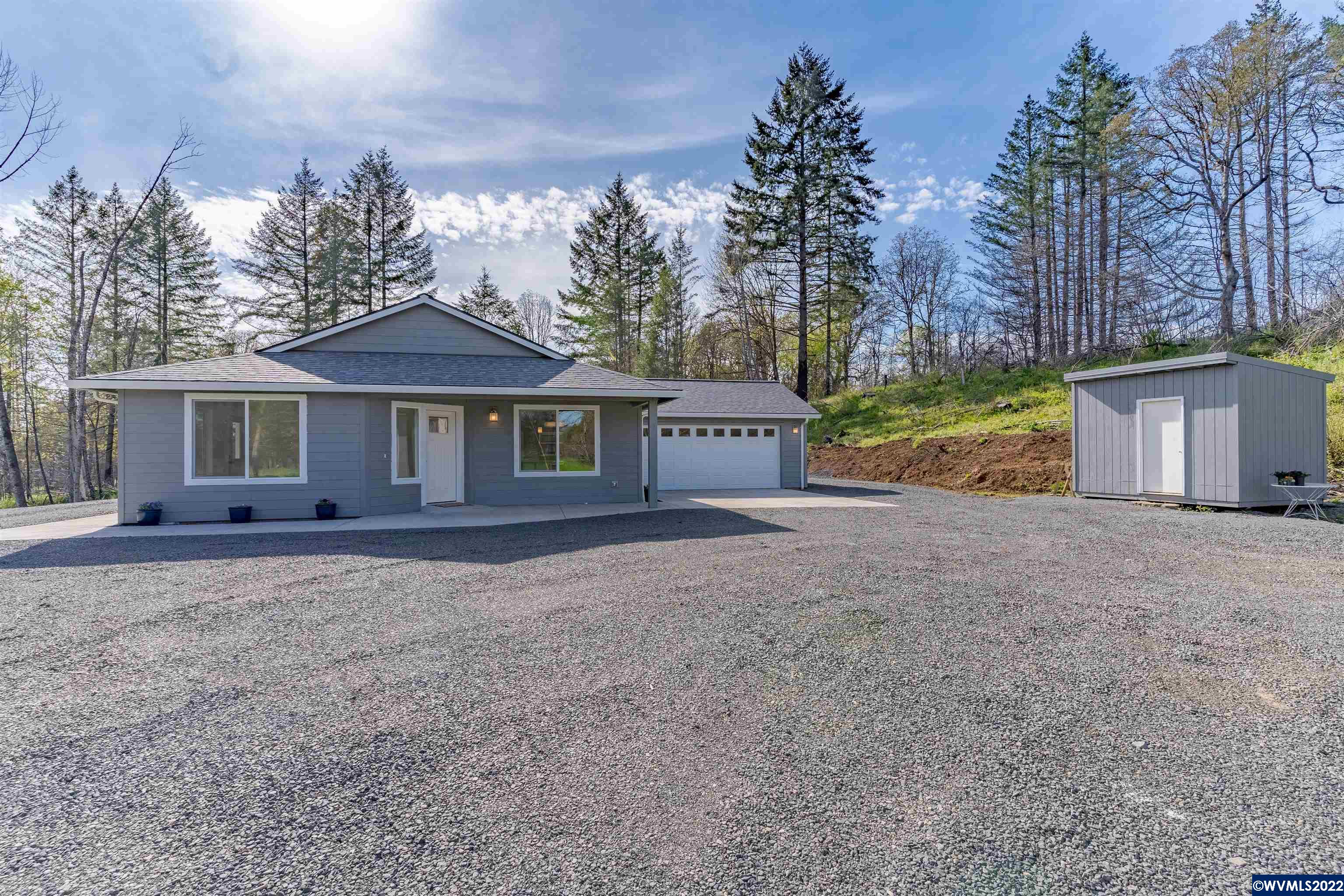23325 North Fork Road Lyons, OR 97358 - Photo 2 of 21 Gallery Image 2