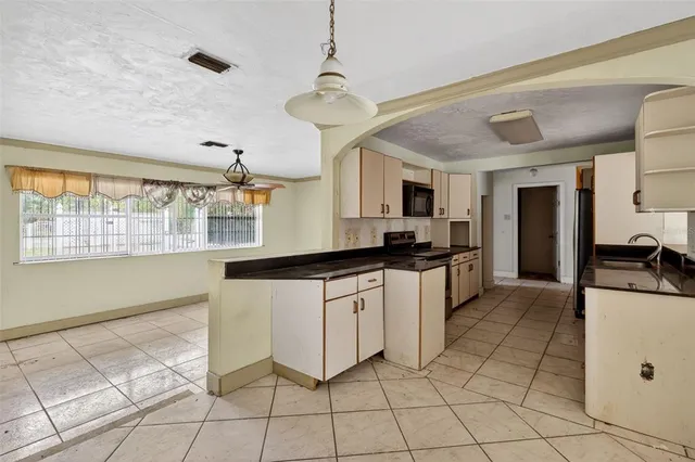 $199,900 | Undisclosed Address, Mount Dora, FL 32757