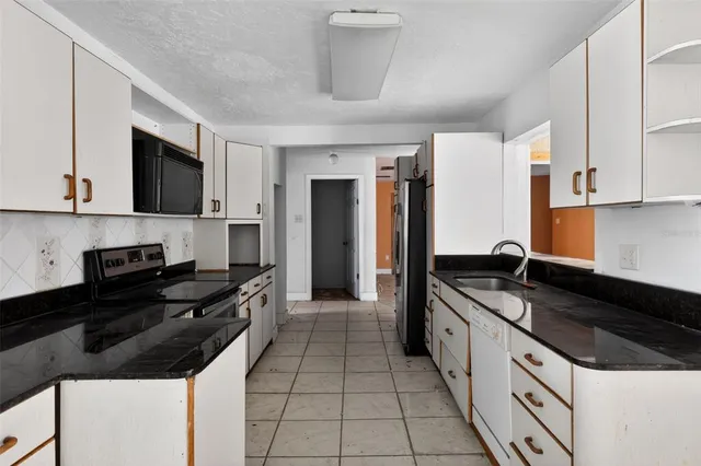 $199,900 | Undisclosed Address, Mount Dora, FL 32757