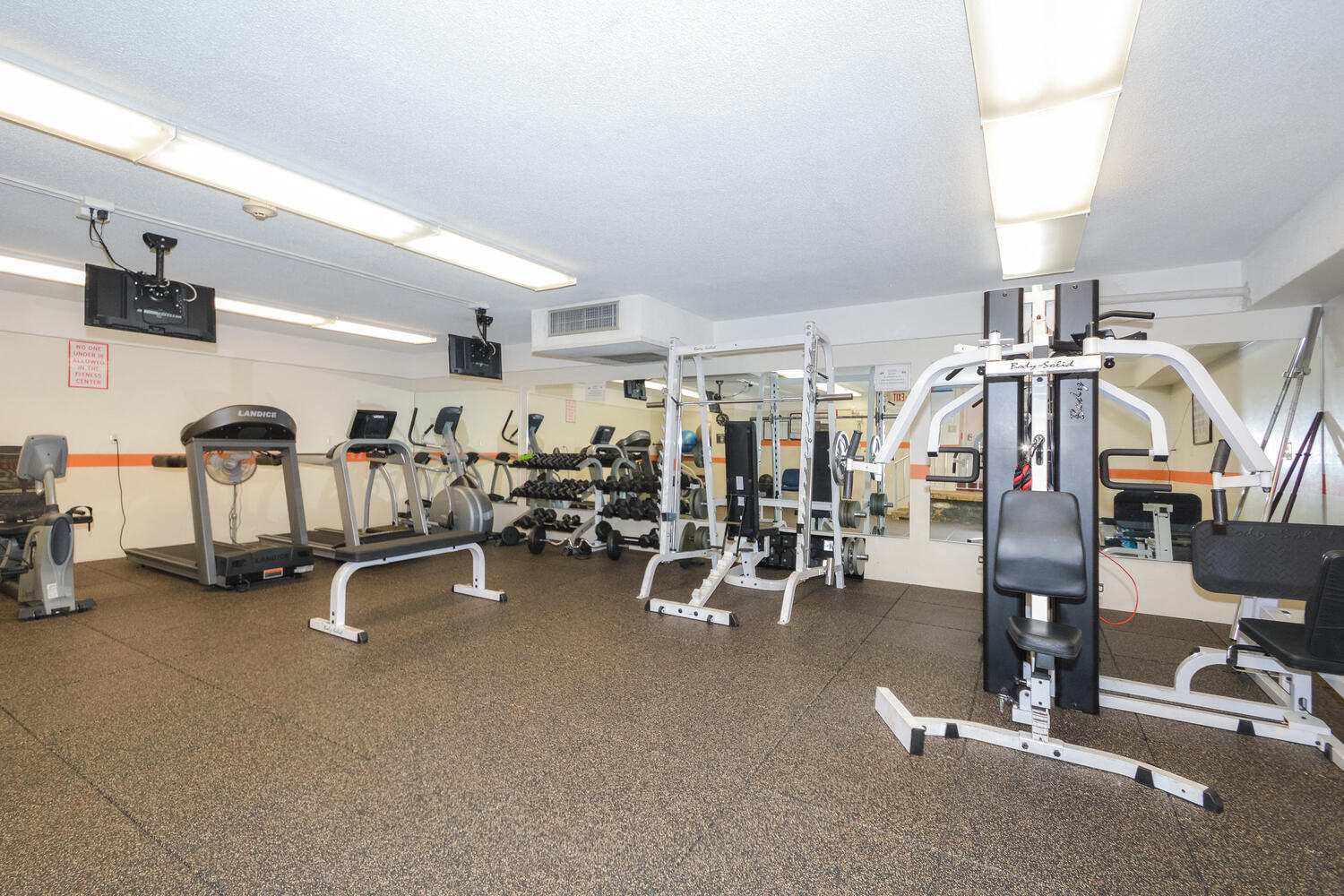2871 North Ocean Boulevard, Unit F429 Boca Raton, FL 33431 - Photo 33 of 38 a view of a room with gym equipment