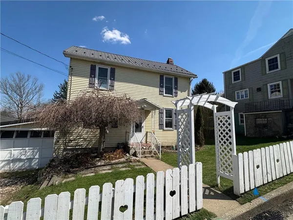$184,900 | 110 Boquet Street, Ligonier, PA 15658