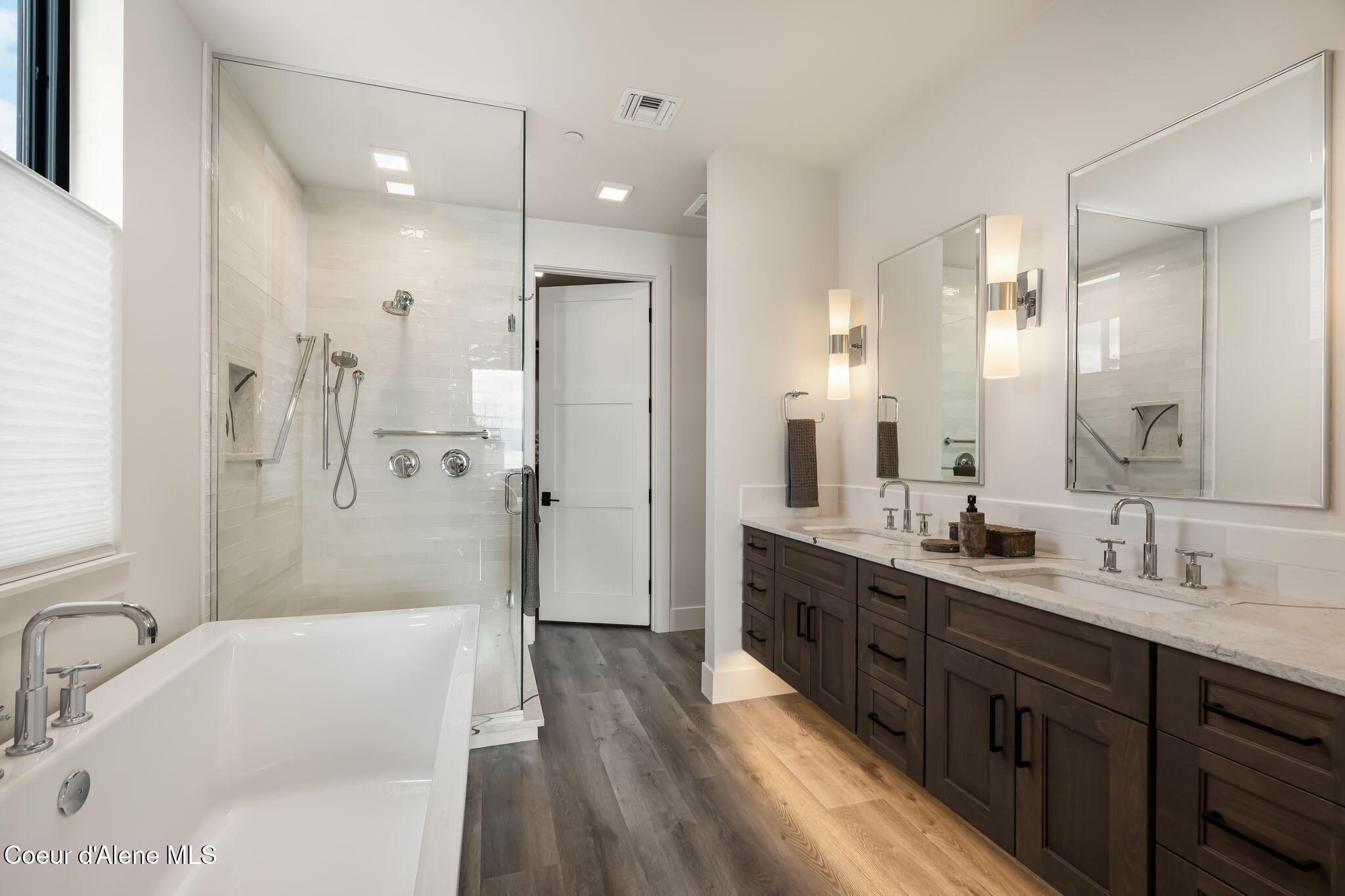 802 Sandpoint Avenue, Unit 8301 Sandpoint, ID 83864 - Photo 27 of 61 21_A7404369