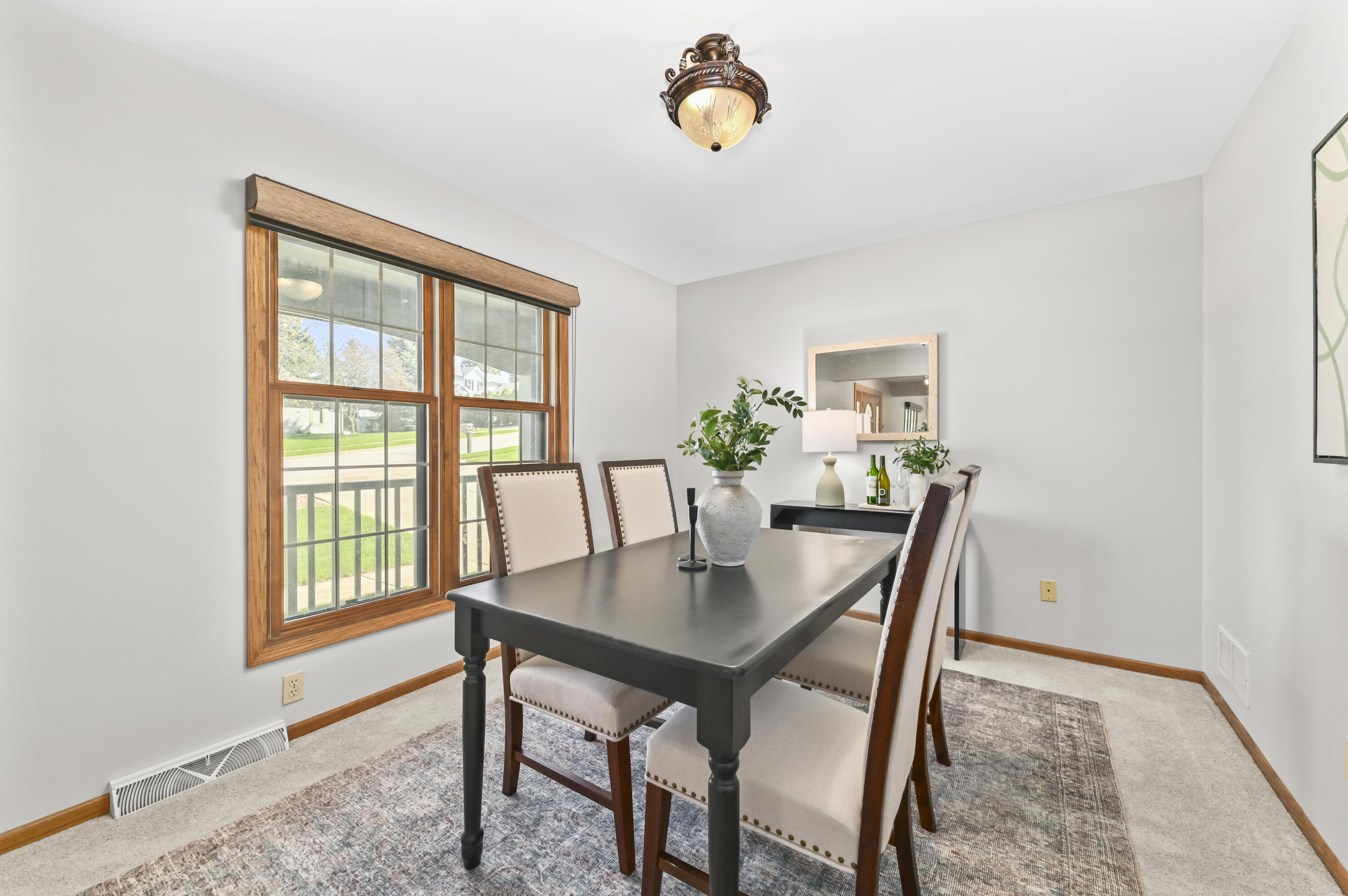 1430 Sunnyridge Road Pewaukee, WI 53072 - Photo 12 of 37 Den/Dining room