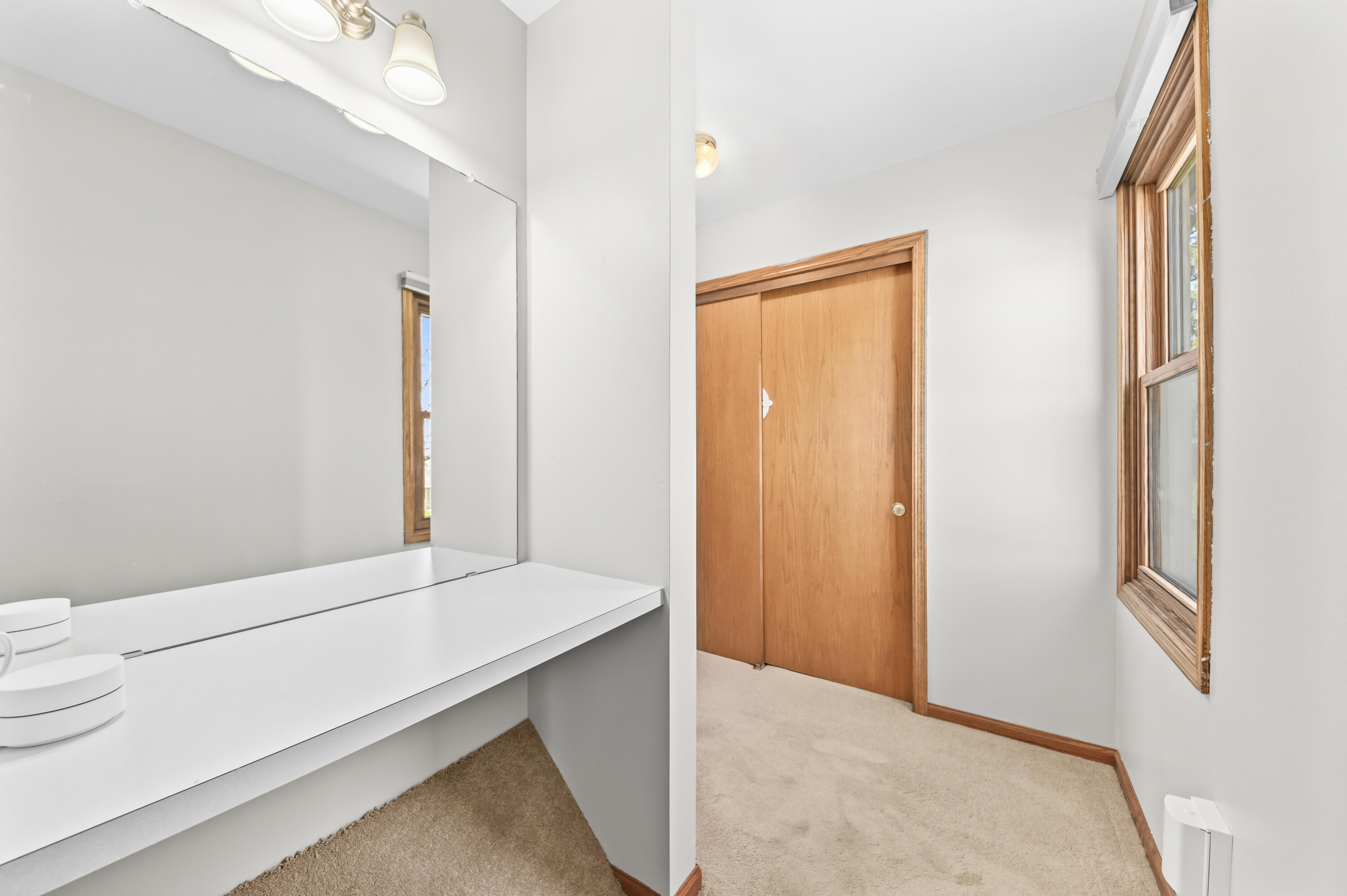 1430 Sunnyridge Road Pewaukee, WI 53072 - Photo 22 of 37 Front BR w dressing area