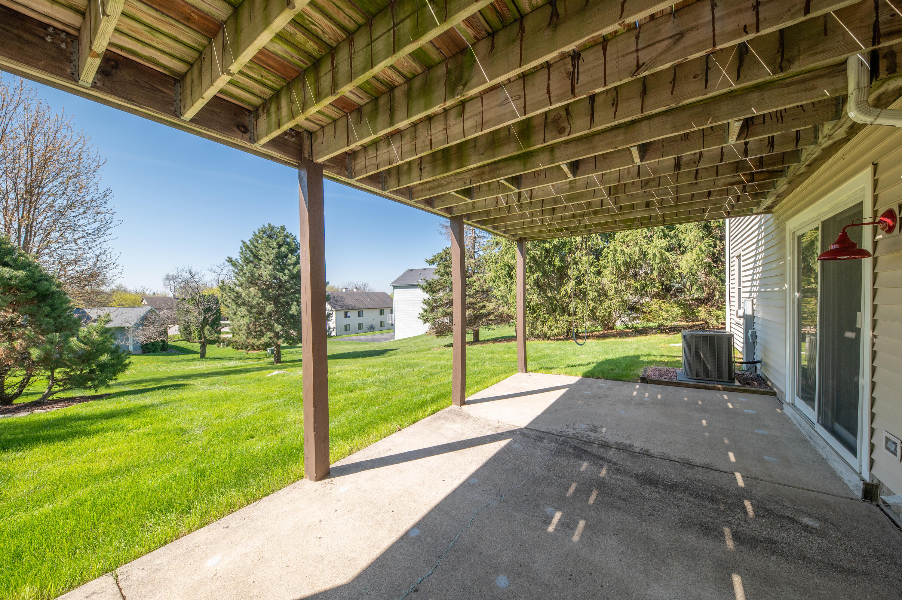 1430 Sunnyridge Road Pewaukee, WI 53072 - Photo 28 of 37 Walk out LL