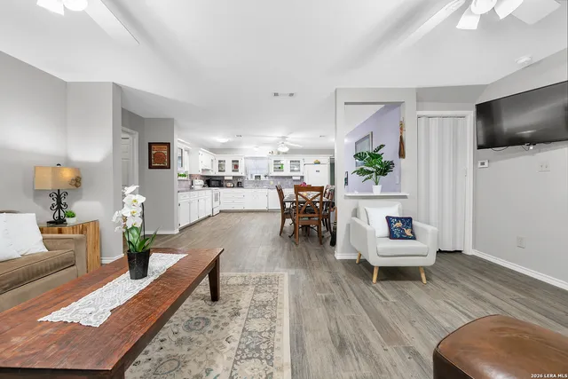 $2,800 | 340 Wayside, Wimberley, TX 78676