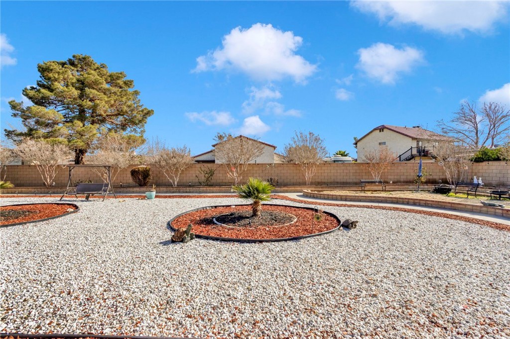 11679 Winterhawk Way Apple Valley, CA 92308 - Photo 35 of 57