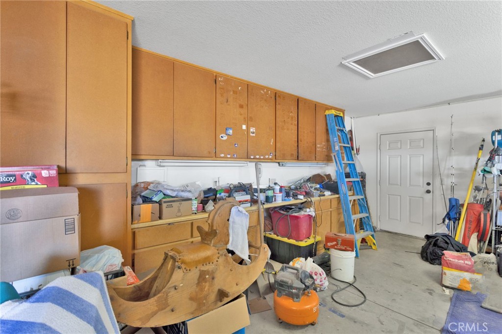 11679 Winterhawk Way Apple Valley, CA 92308 - Photo 46 of 57