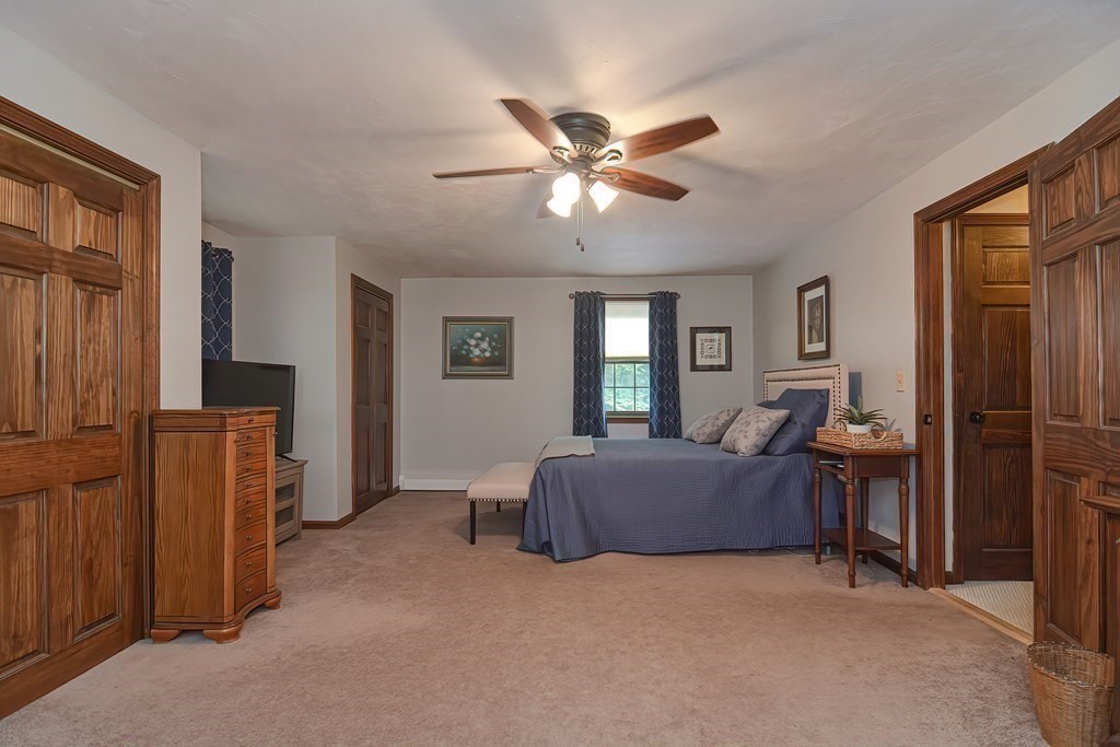 161 Carpenter Road Northbridge, MA 01588 - Photo 17 of 20 Gallery Image 17