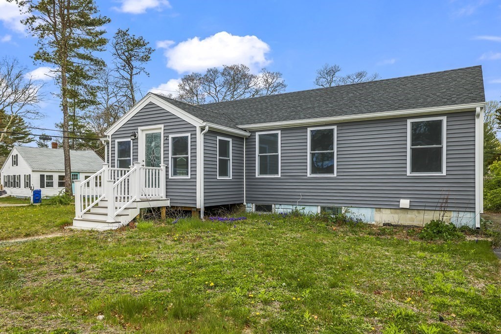 2 Nokomis Road Wareham, MA 02532 - Photo 2 of 25