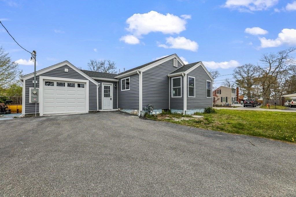 2 Nokomis Road Wareham, MA 02532 - Photo 6 of 25