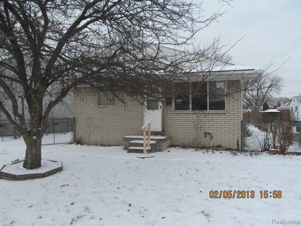 16831 Stephens Road Eastpointe, MI 48021 - Photo 1 of 13 stephens 001.jpg