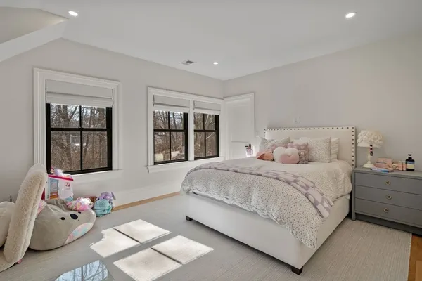 $2,980,000 | 16 Liberty Road, Marblehead, MA 01945