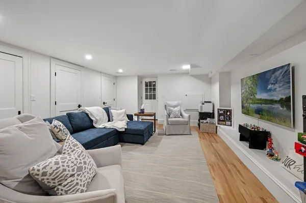 $2,980,000 | 16 Liberty Road, Marblehead, MA 01945