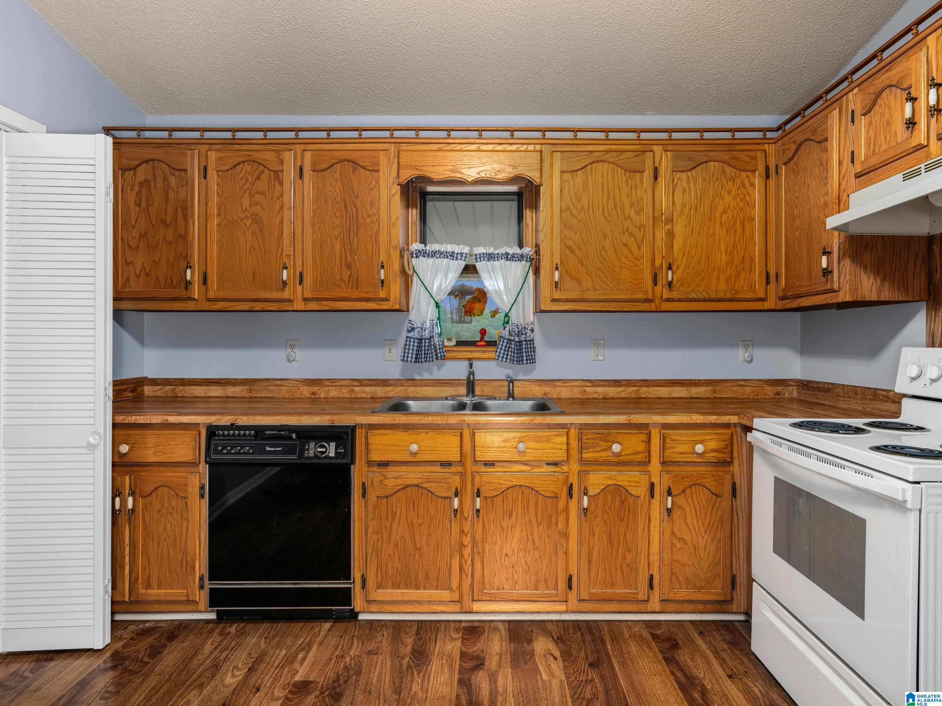 720 Fred Farley Road Jasper, AL 35503 - Photo 8 of 42