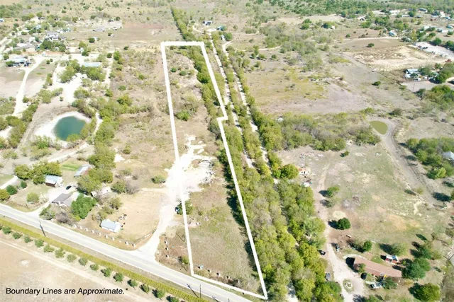 a view of an outdoor space and mountain