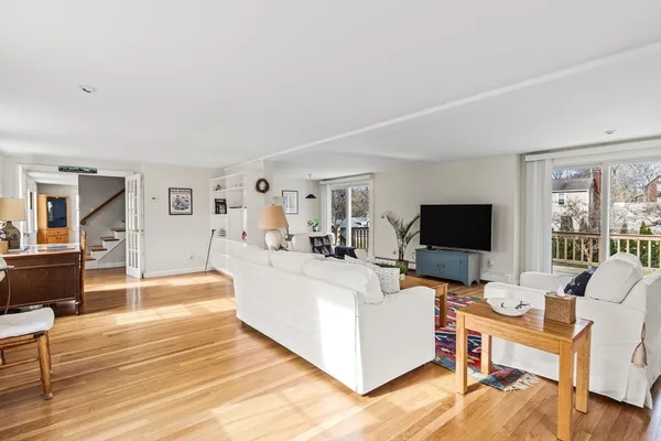 $899,000 | 20 Middle Street, Beverly, MA 01915