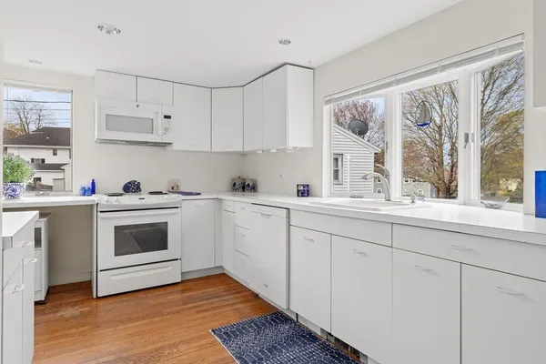 $899,000 | 20 Middle Street, Beverly, MA 01915