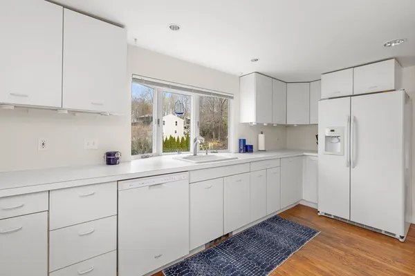 $899,000 | 20 Middle Street, Beverly, MA 01915