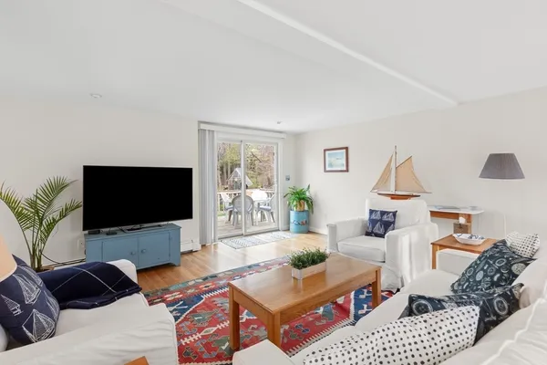 $899,000 | 20 Middle Street, Beverly, MA 01915