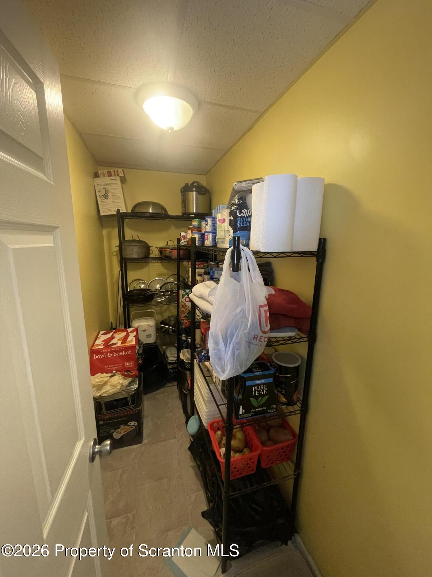1122 Swetland Street Scranton, PA 18504 - Photo 14 of 31 First floor