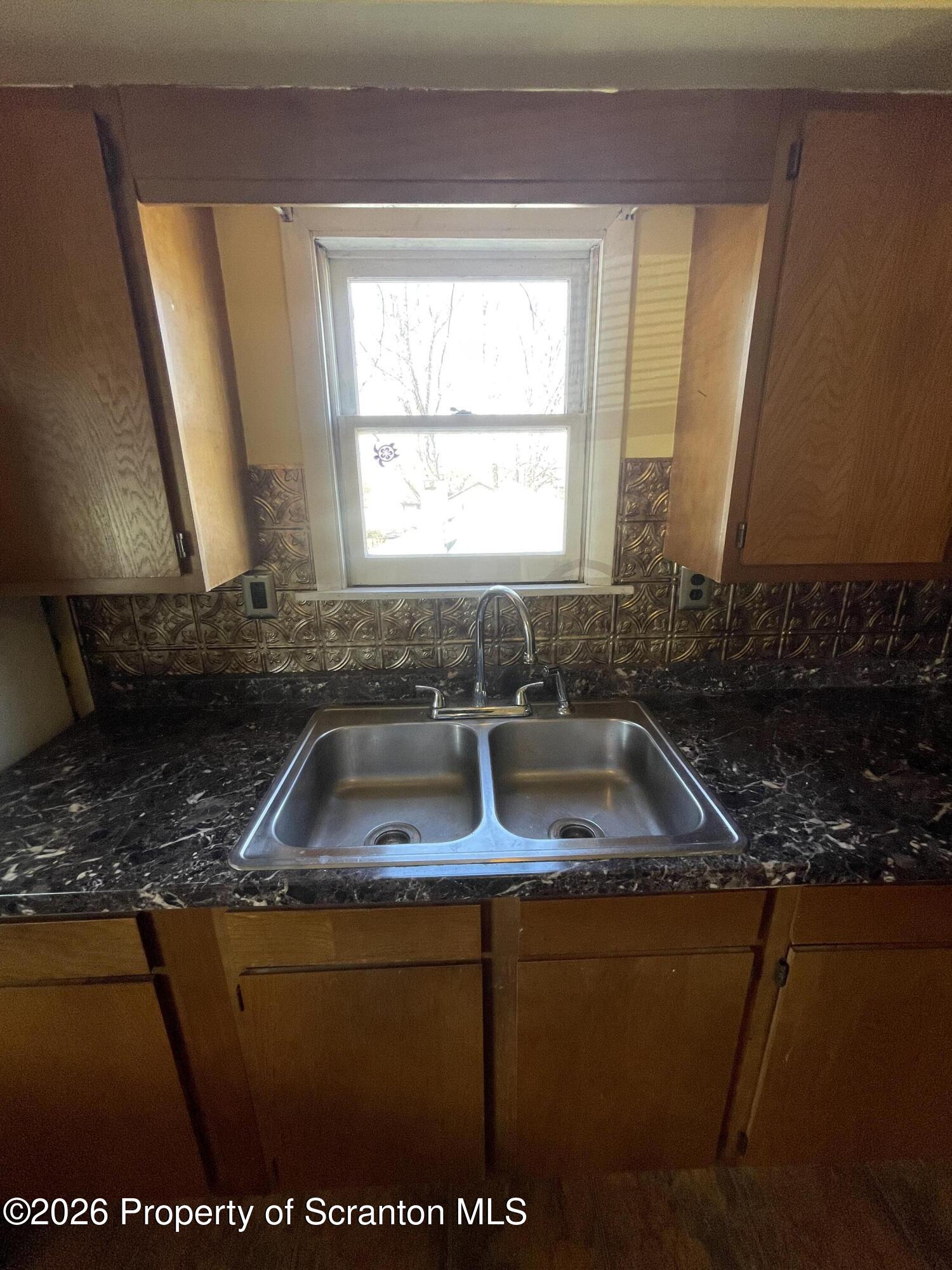 1122 Swetland Street Scranton, PA 18504 - Photo 26 of 31 Second floor