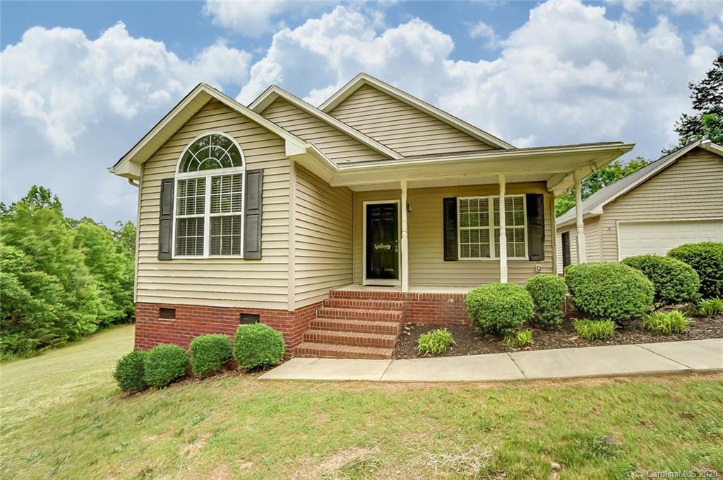 335 Pinnacle Road Kings Mountain, NC 28086 - Photo 3 of 32 Gallery Image 3