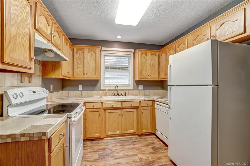 335 Pinnacle Road Kings Mountain, NC 28086 - Photo 9 of 32 Gallery Image 9