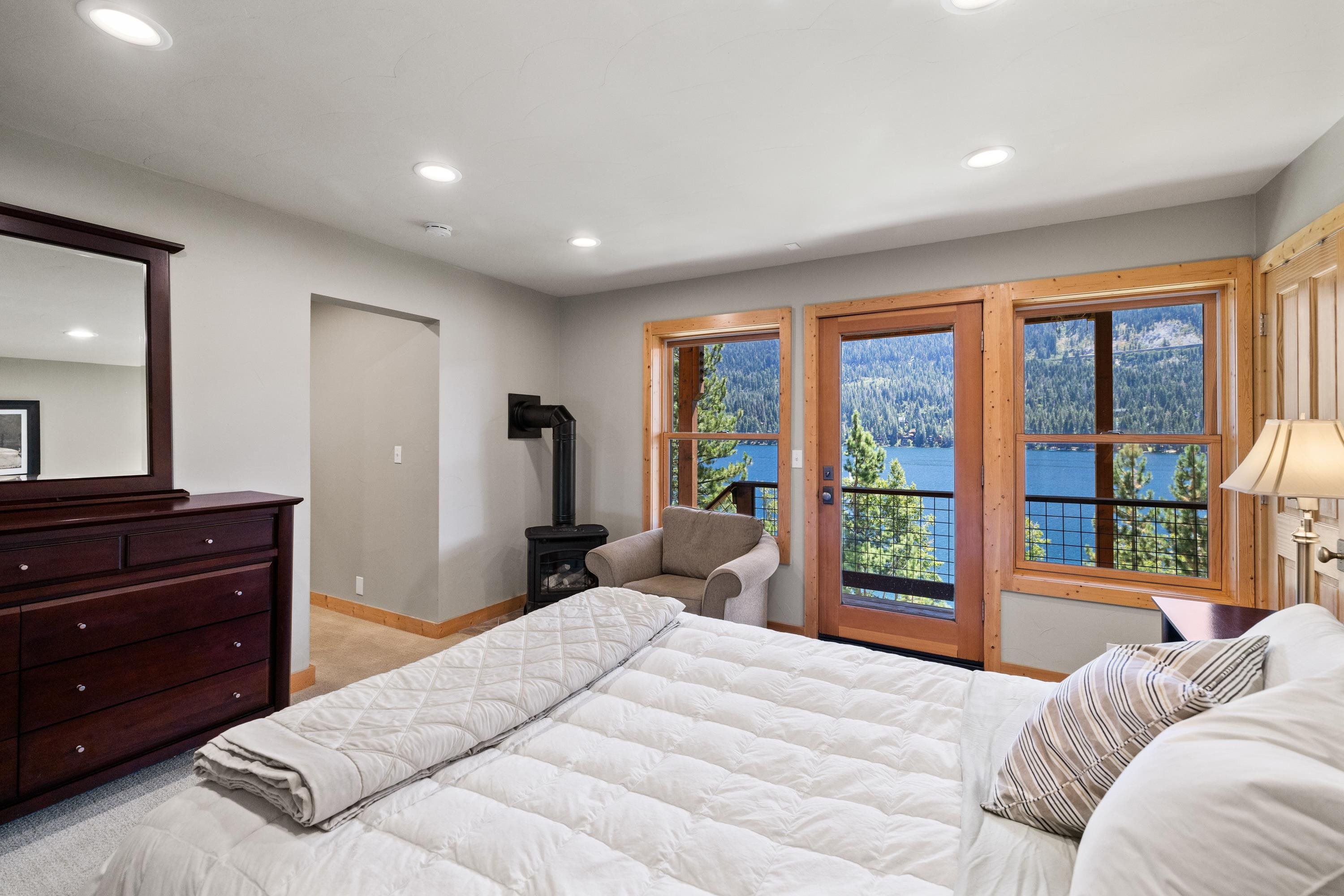 14888 Donner Pass Road Truckee, CA 96161 - Photo 20 of 21 Gallery Image 20