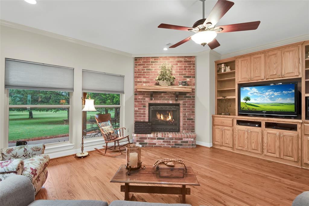 262 Briarcreek Road Whitesboro, TX 76273 - Photo 11 of 36