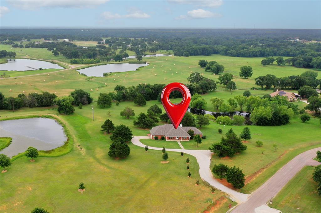 262 Briarcreek Road Whitesboro, TX 76273 - Photo 3 of 36