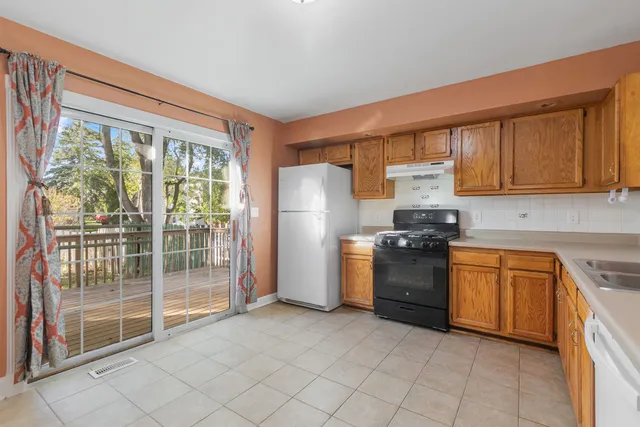 $220,000 | 217 Ash Road, Kingston, IL 60145