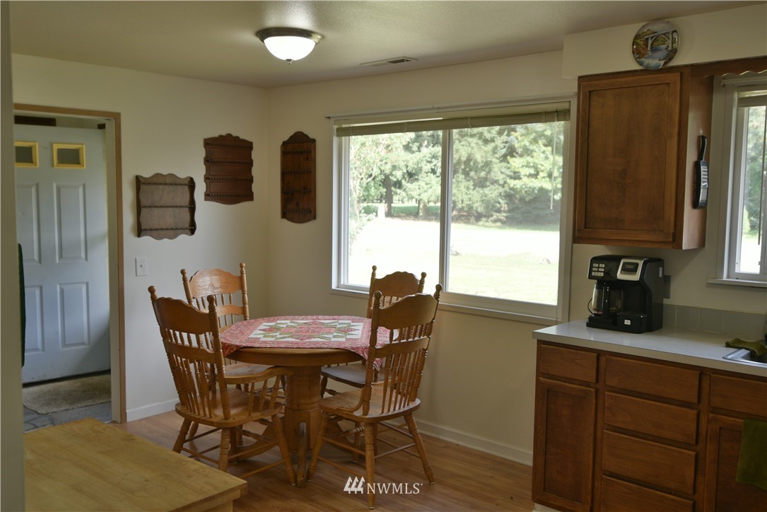 9826 District Line Road Burlington, WA 98233 - Photo 11 of 27 Gallery Image 11