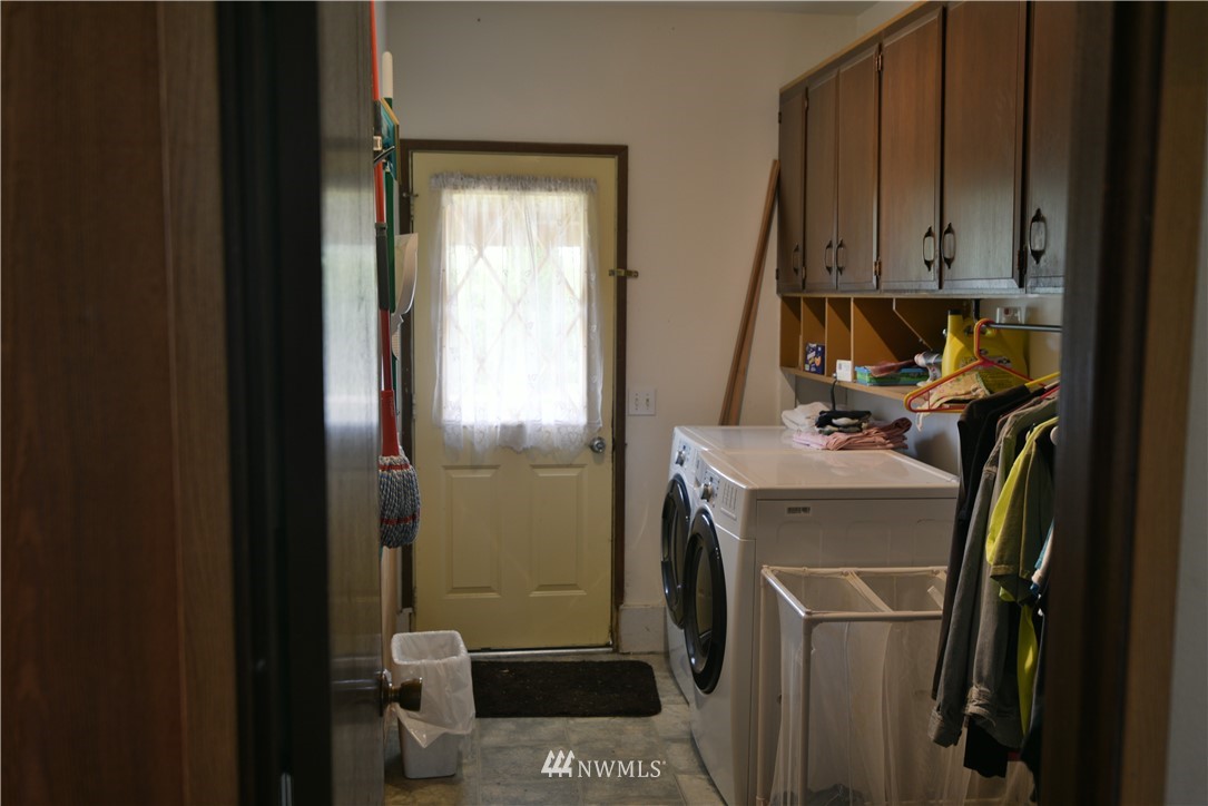 9826 District Line Road Burlington, WA 98233 - Photo 16 of 27 Gallery Image 16