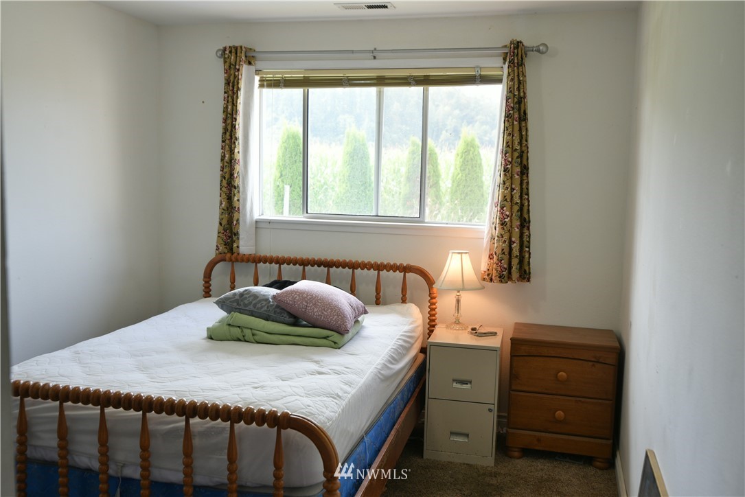 9826 District Line Road Burlington, WA 98233 - Photo 21 of 27 Gallery Image 21