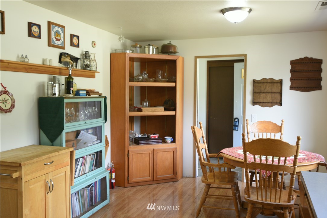9826 District Line Road Burlington, WA 98233 - Photo 10 of 27 Gallery Image 10