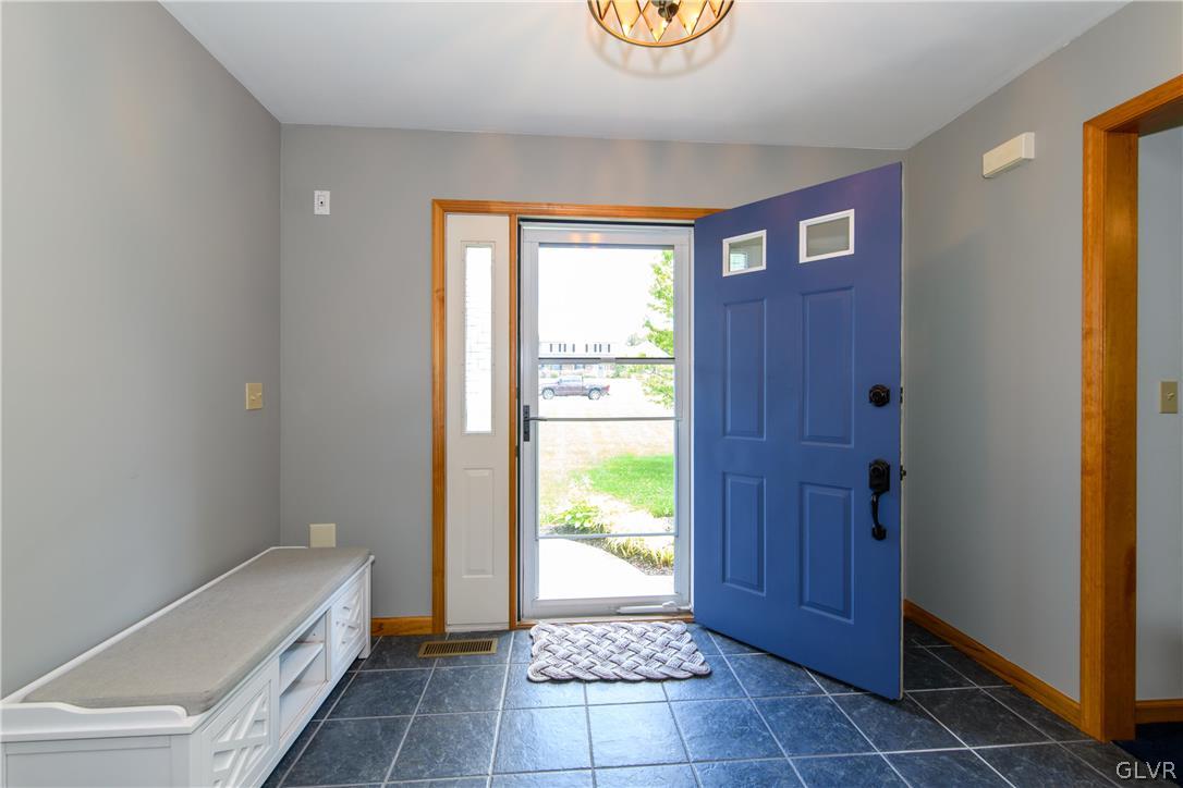522 Nolf Road Nazareth, PA 18064 - Photo 10 of 43