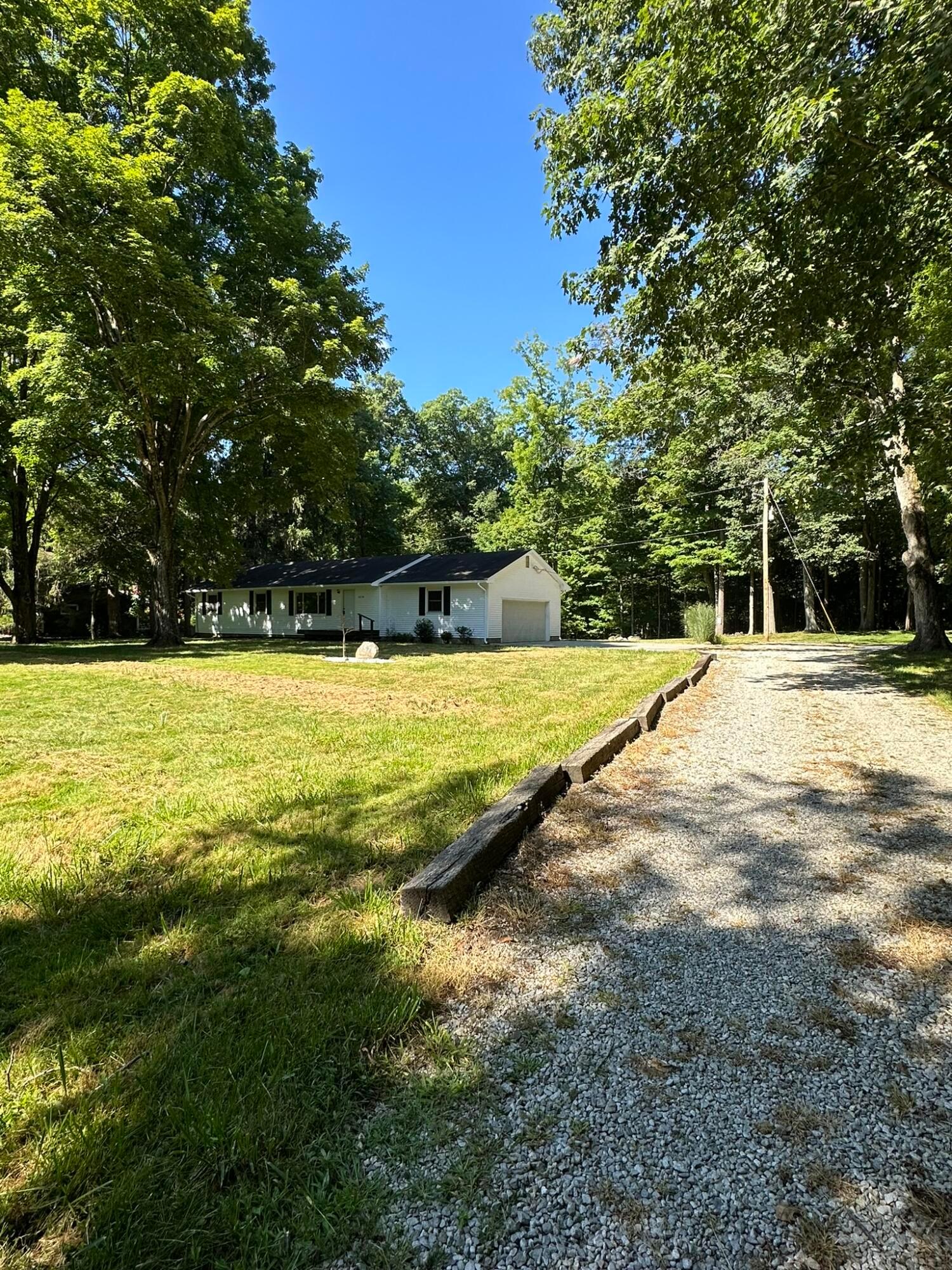 1578 Outville Road Alexandria, OH 43001 - Photo 2 of 33 IMG_8066