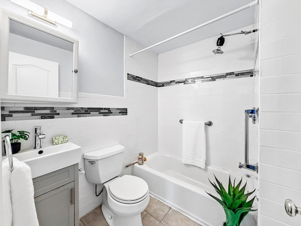 31 Dunn Road Revere, MA 02151 - Photo 11 of 41