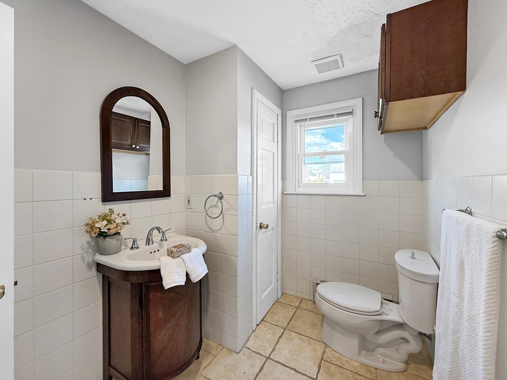 31 Dunn Road Revere, MA 02151 - Photo 36 of 41