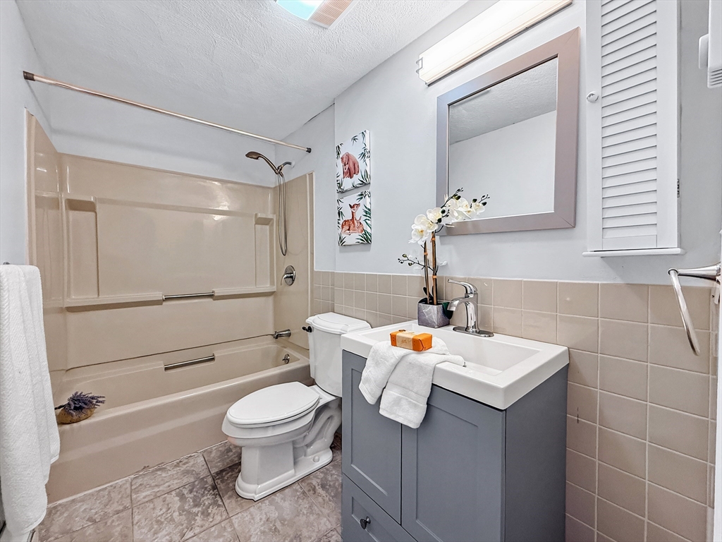 31 Dunn Road Revere, MA 02151 - Photo 38 of 41