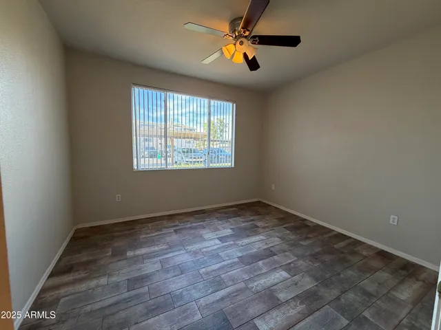 $1,295 | 5401 East Van Buren Street, Unit 1011, Phoenix, AZ 85008