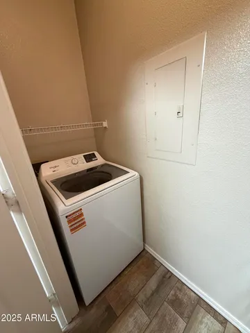 $1,295 | 5401 East Van Buren Street, Unit 1011, Phoenix, AZ 85008