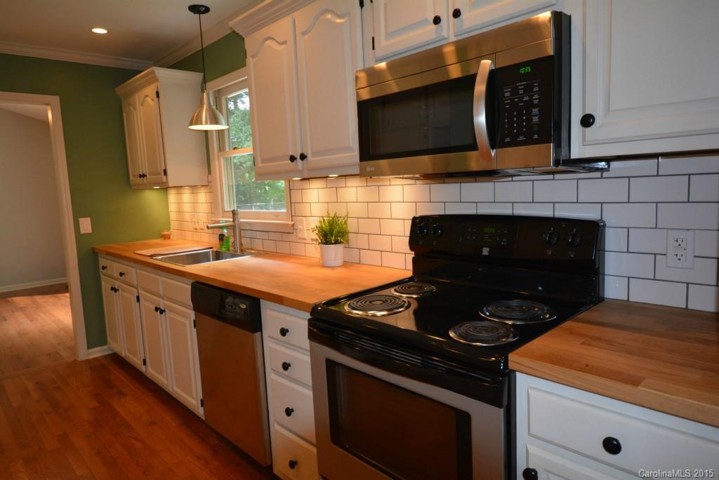 4492 Homestead Road Rock Hill, SC 29732 - Photo 6 of 24 Gallery Image 6