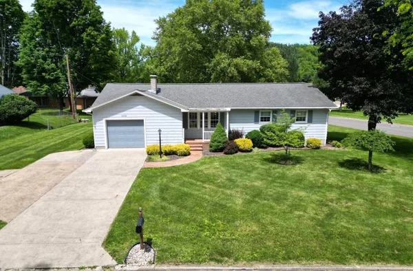 $319,900 | 2008 Coldspring Drive, Lancaster, OH 43130
