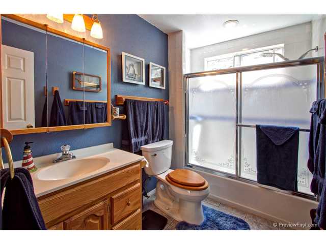 13615 Willow Run Road Poway, CA 92064 - Photo 13 of 18 Guest Home Full Bath