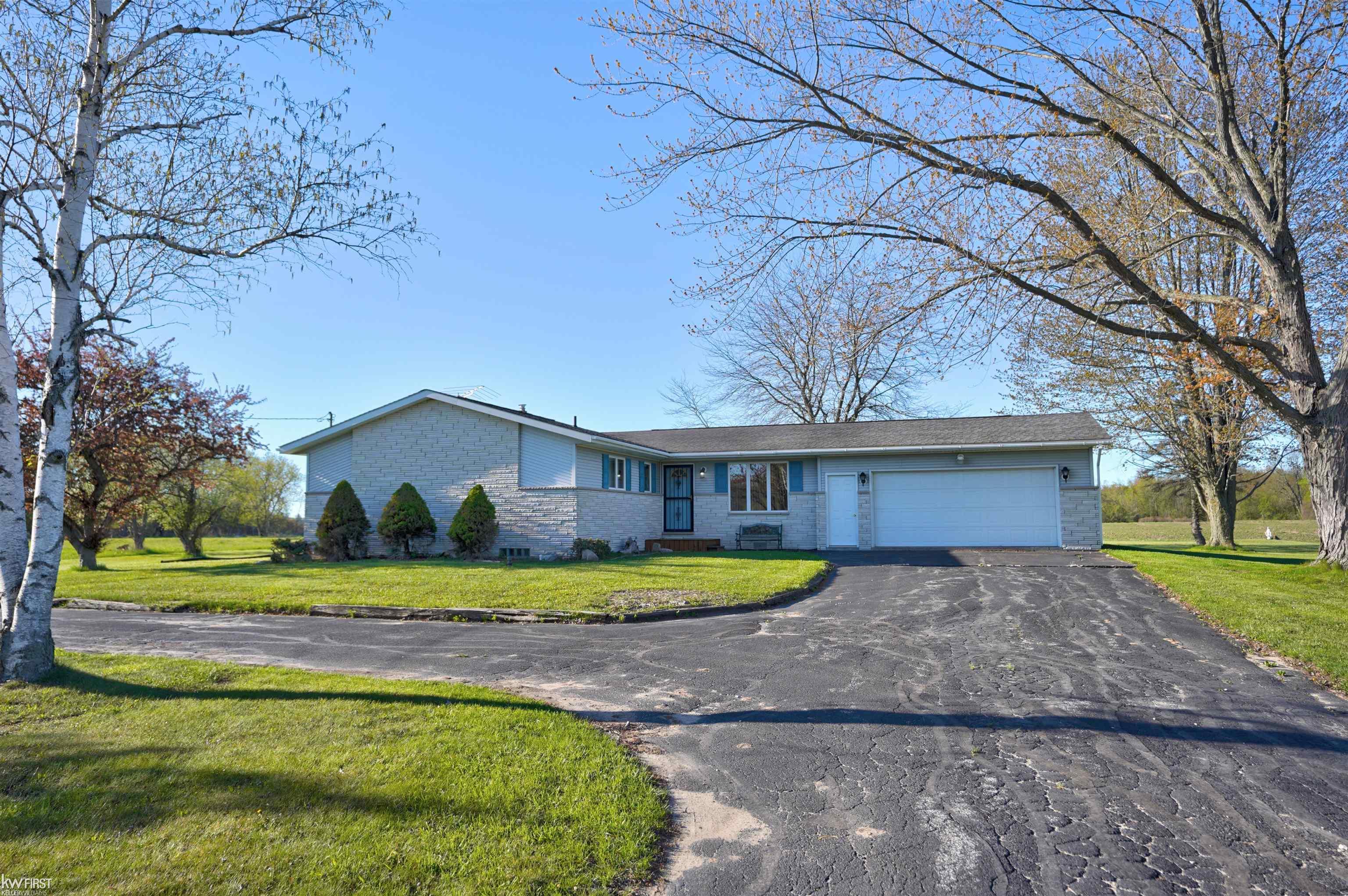 2209 Conrad Road Standish, MI 48658 - Photo 2 of 42