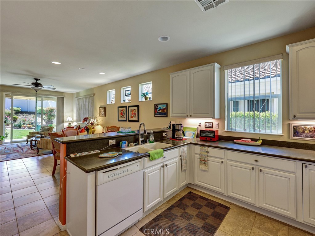 1638 Scottsdale Road Beaumont, CA 92223 - Photo 14 of 44