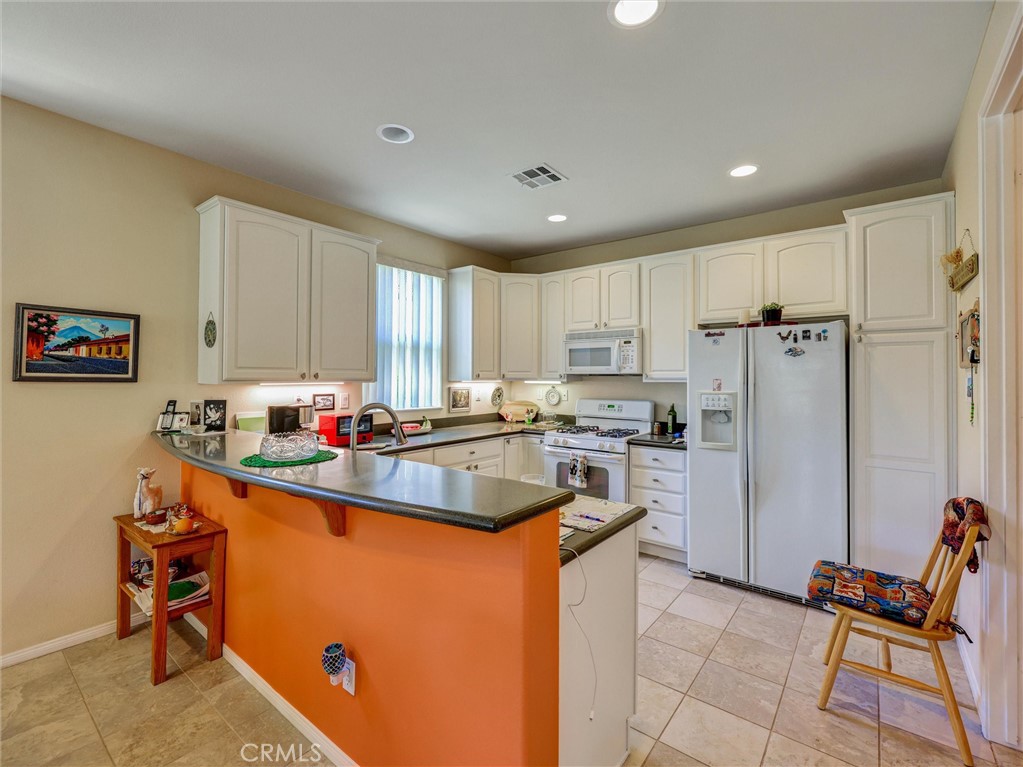 1638 Scottsdale Road Beaumont, CA 92223 - Photo 16 of 44